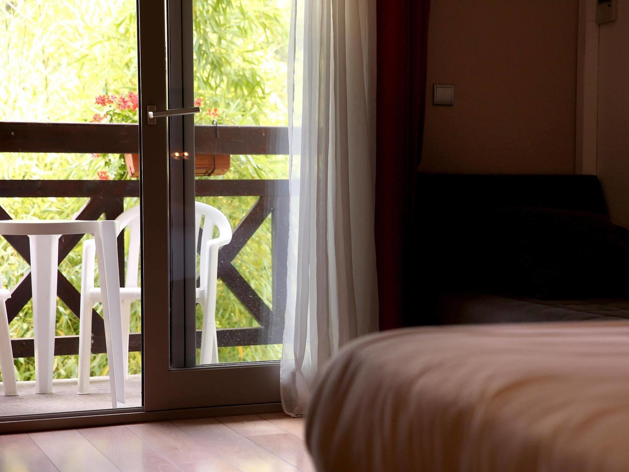 Hotel Spa La Truite Doree Vers  Εξωτερικό φωτογραφία